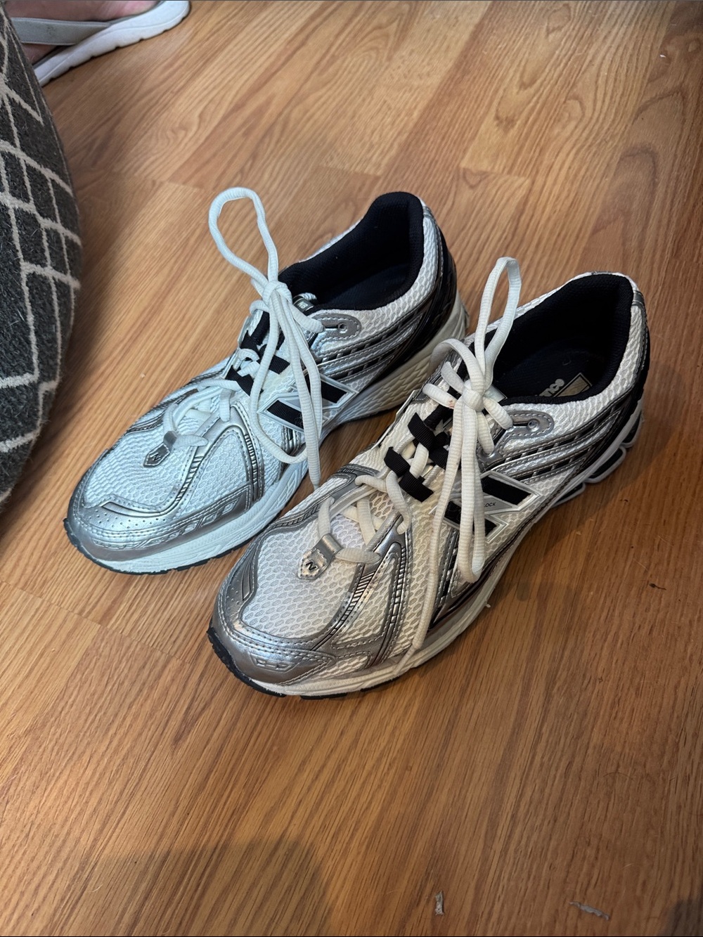 New Balance Men’s Silver and White Mesh Lace-Up Sneakers - Picture 2 of 4